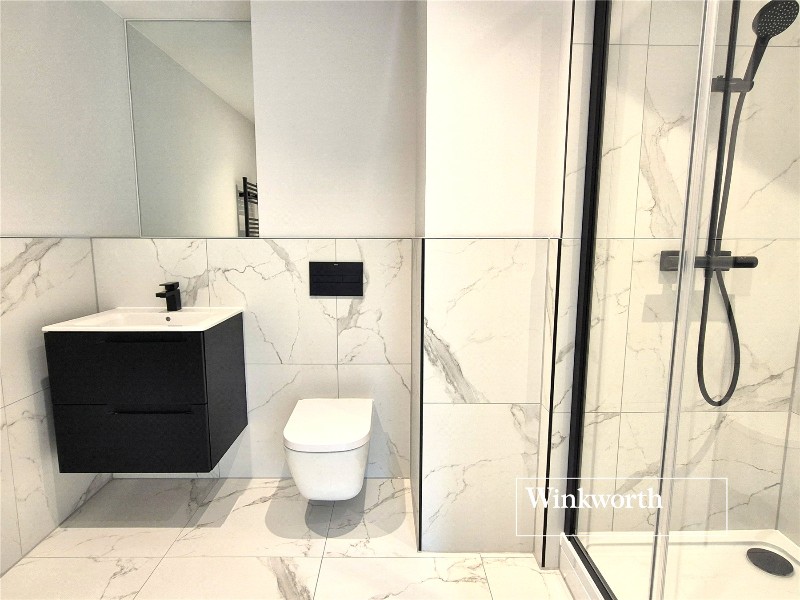 Cockfosters Road, Cockfosters, EN4