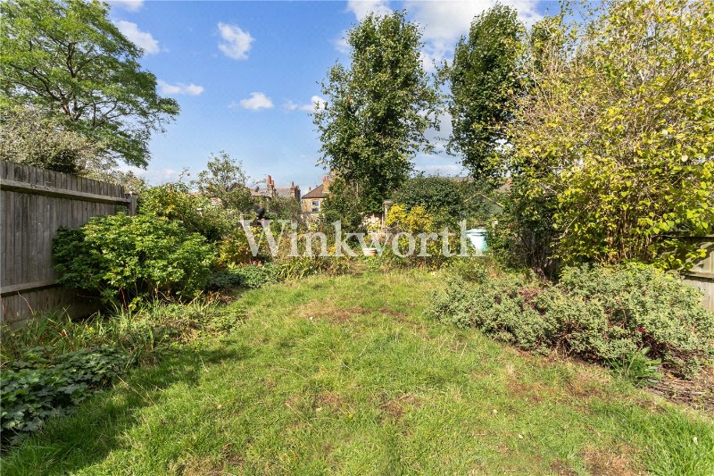 Lakeside Road, London, N13