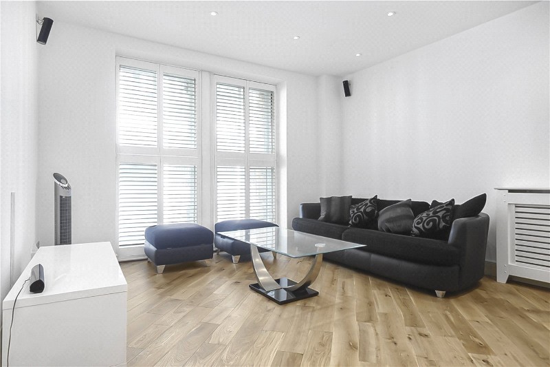 Farringdon Road, London, EC1M