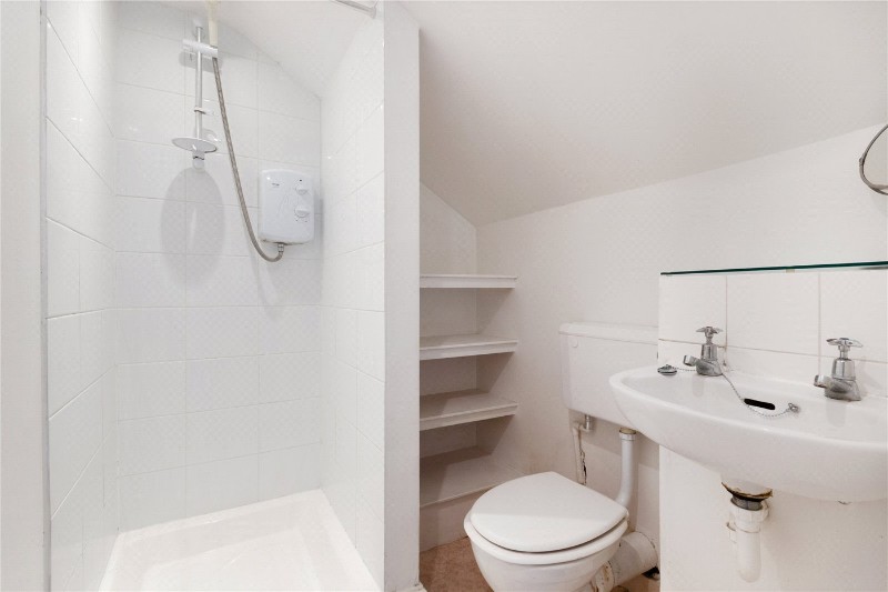 Station Parade, Balham High Road, SW12