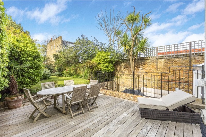 Castelnau, Barnes, London, SW13
