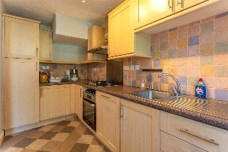 Hawkesworth Drive, Bagshot, GU19