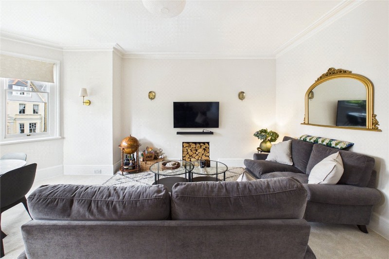 Killieser Avenue, London, SW2