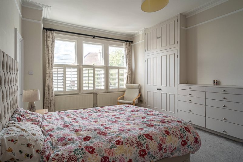 Hollingbourne Road, London, SE24