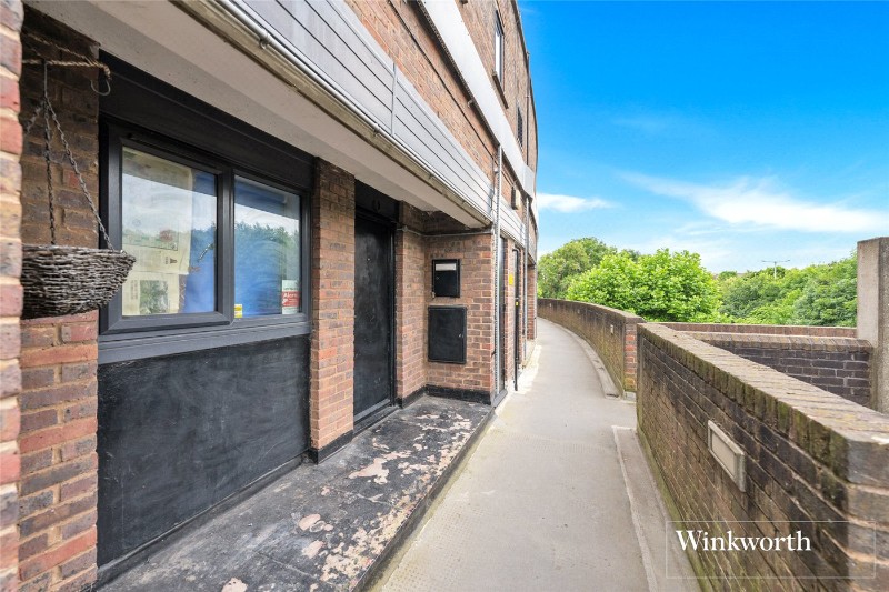 Old Farm Road, Strawberry Vale, London, N2