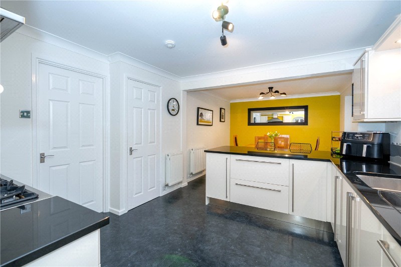 Chatsworth Close, Market Deeping, Peterborough, Lincolnshire, PE6