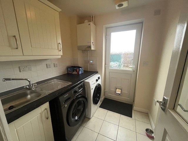 Dale Crescent, Fernwood, Newark, Nottinghamshire, NG24