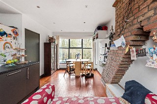 Listria Park, London, N16