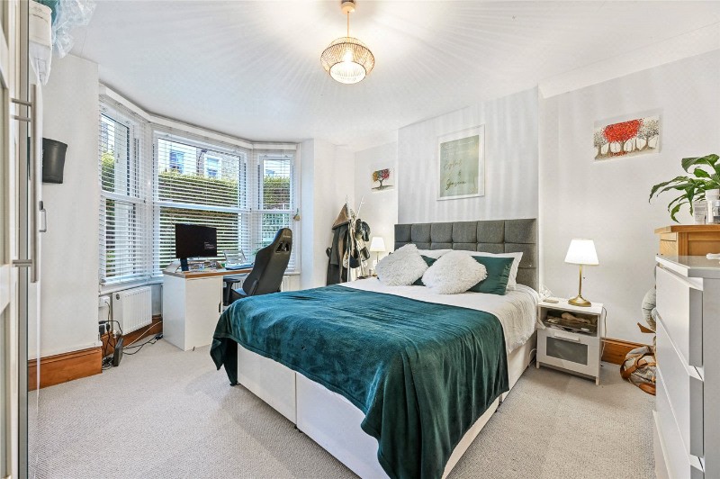 Ellerslie Road, London, W12