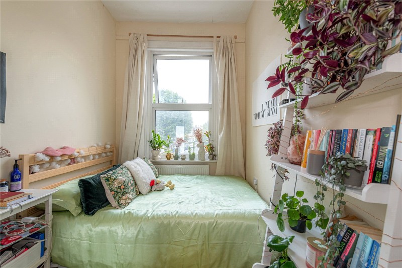 Eynham Road, London, W12