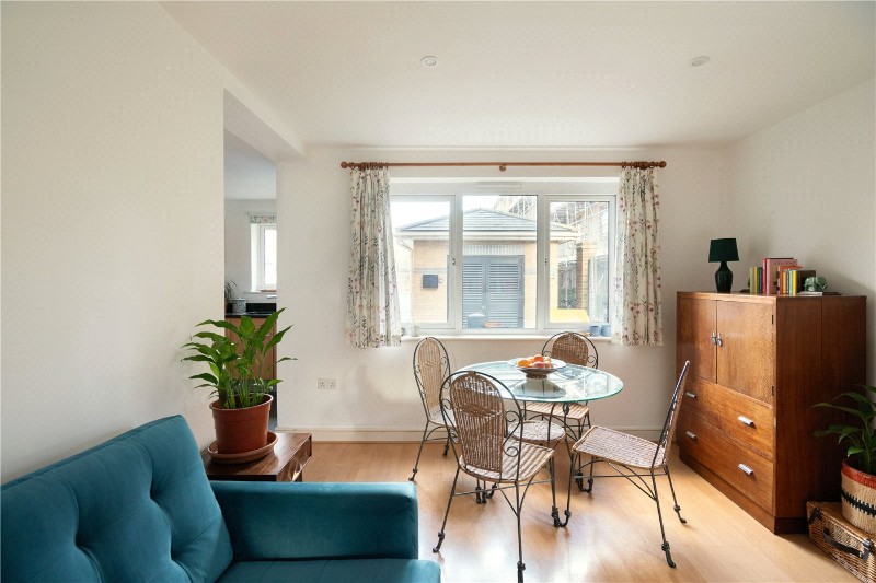 Morton Close, London, E1