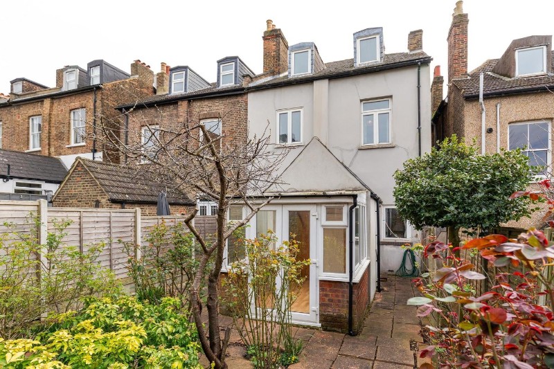 Rockmount Road, London, SE19