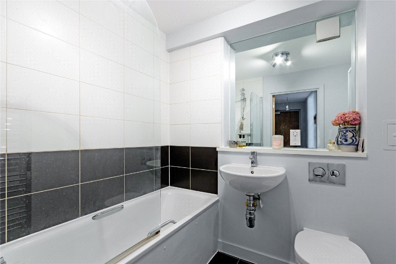 New Cross Road, London, SE14