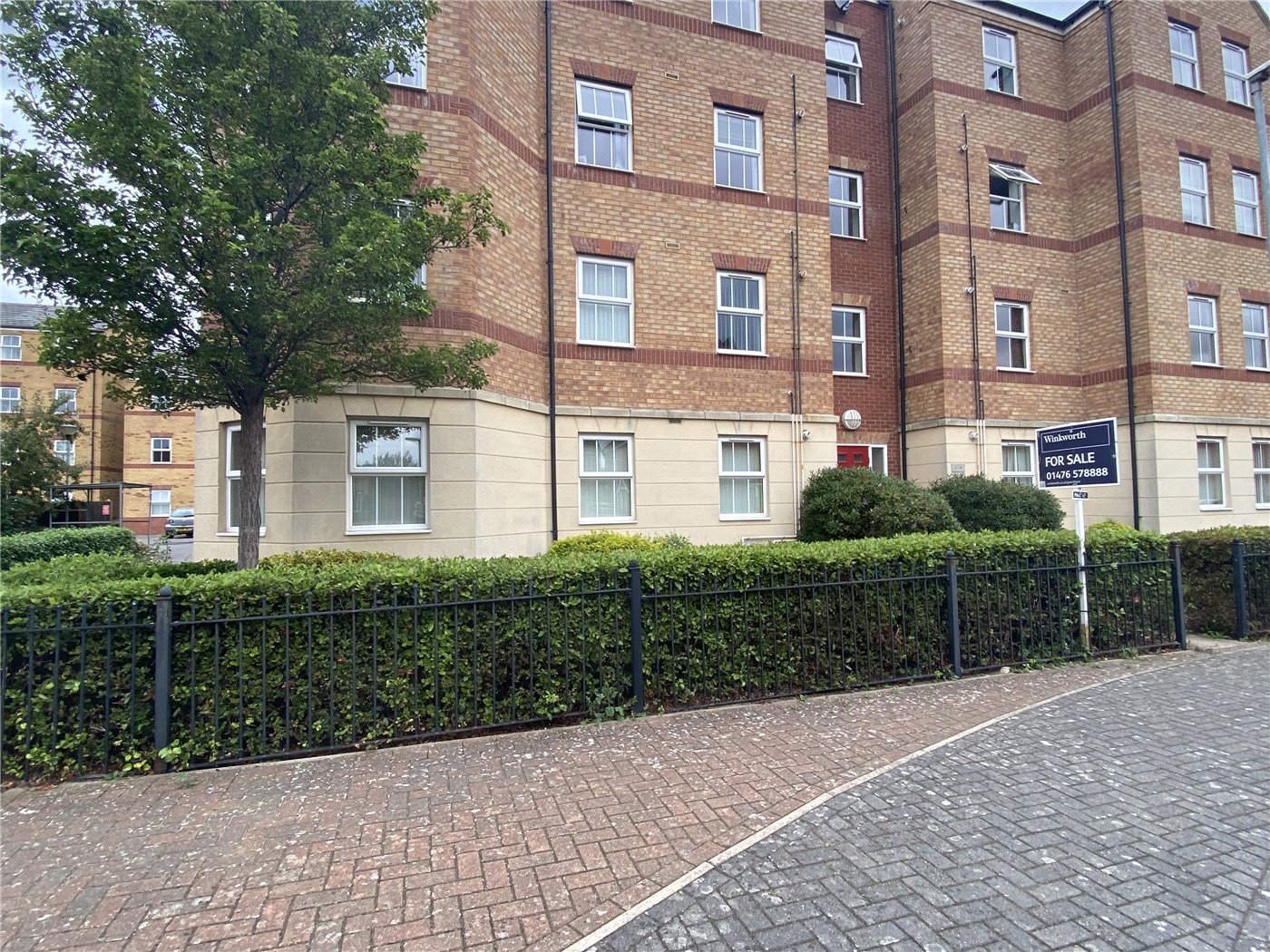 2 bedroom property for sale in Kedleston Road, Grantham, NG31 £90,000