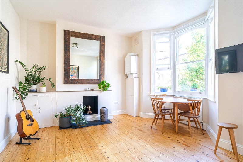 Saltoun Road, London, SW2