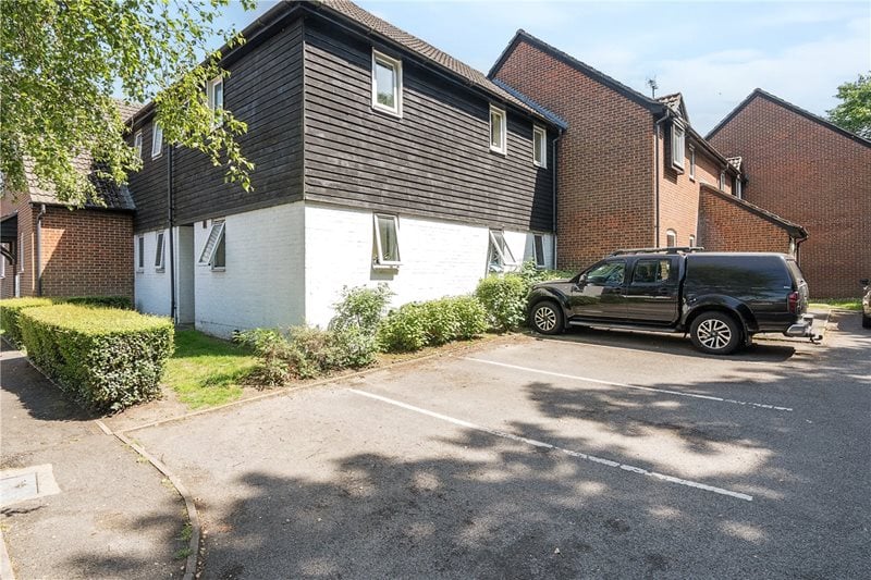 Eeklo Place, Newbury, Berkshire, RG14