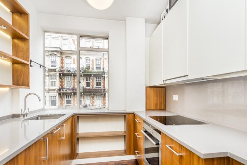 Southampton Row, London, WC1B