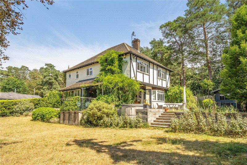 Sandy Lane, Rushmoor, Farnham, Surrey, GU10