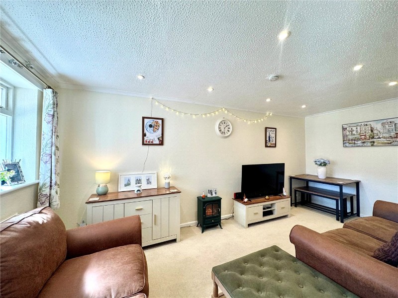 Earlswood Drive, Alderholt, Fordingbridge, Dorset, SP6