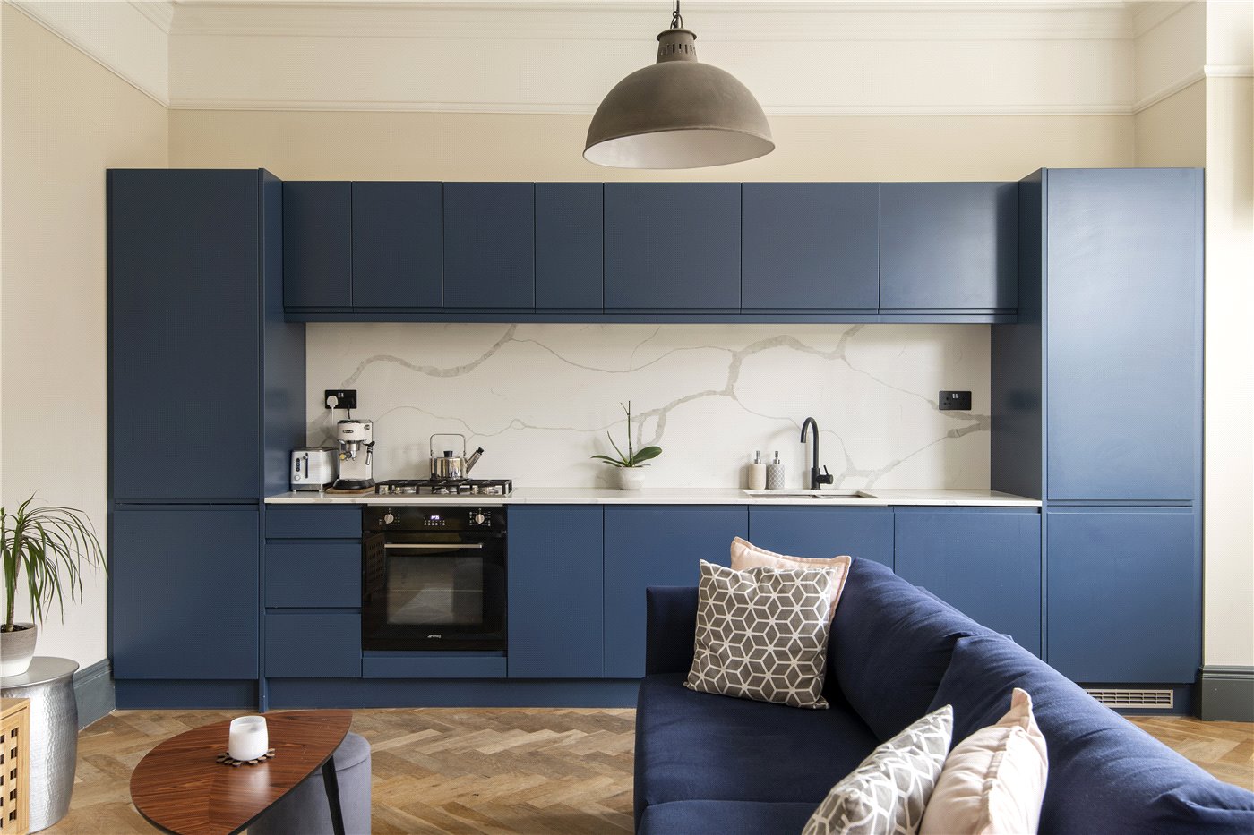 Reception/Kitchen