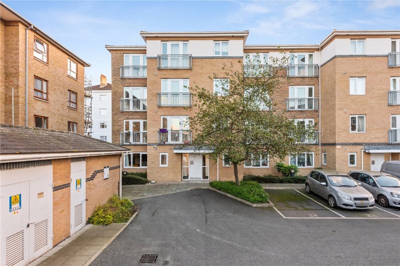 Morton Close, London, E1