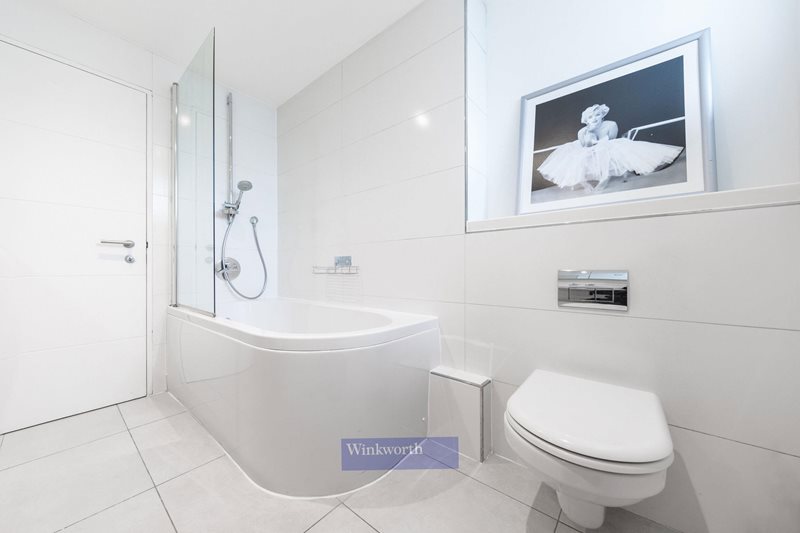 Colnbrook Street, London, UK, SE1