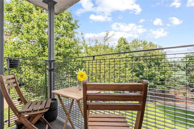 Whitelands Crescent, London, SW18