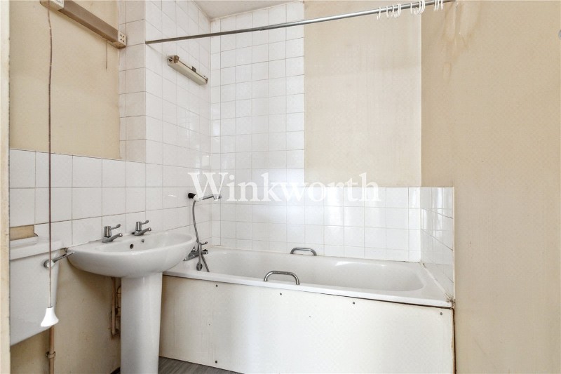 Pennington Drive, London, N21