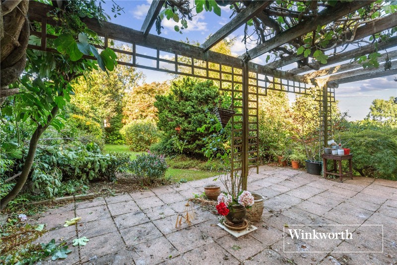 Deacons Hill Road, Elstree, Borehamwood, Hertfordshire, WD6