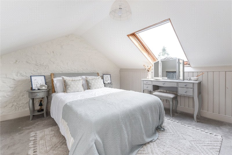 St. Pauls Hill, Winchester, Hampshire, SO22