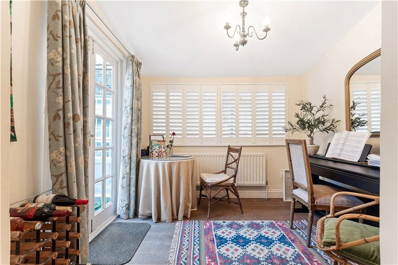 Atherstone Mews, South Kensington, London, SW7