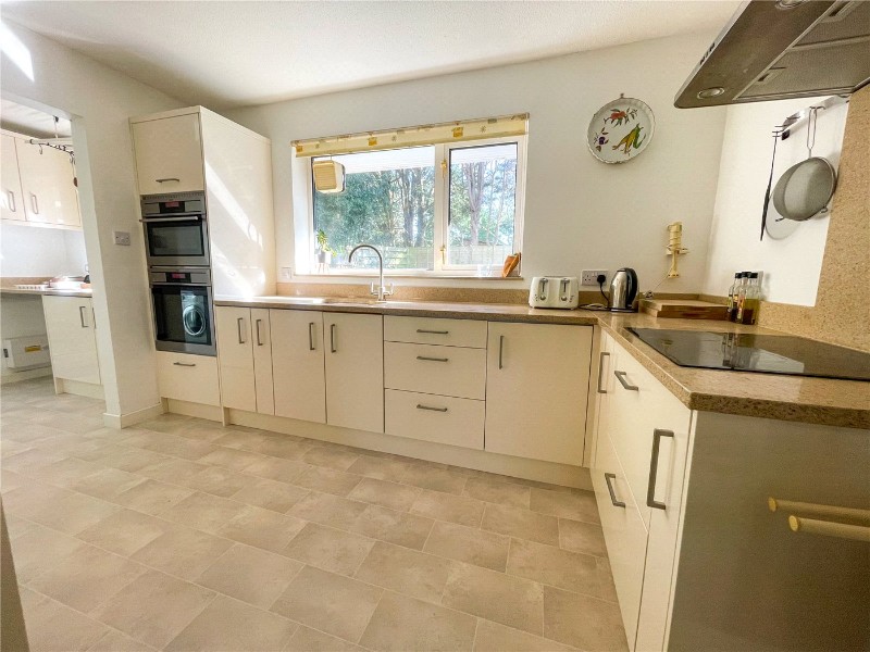 Wayside Close, Milford on Sea, Lymington, Hampshire, SO41