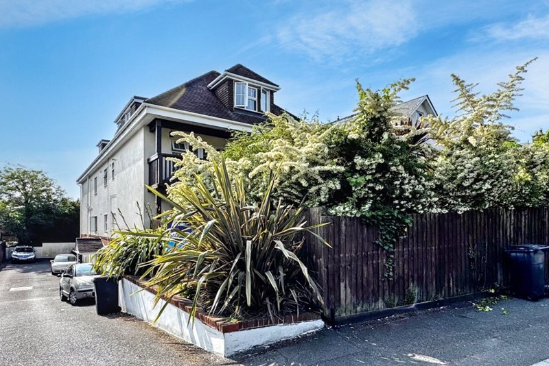 Cambridge Road, Bournemouth, Dorset, BH2