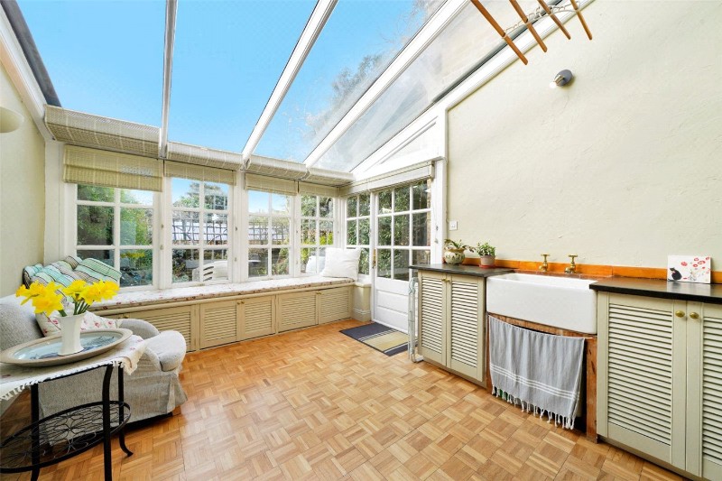 Falkland Road, London, NW5