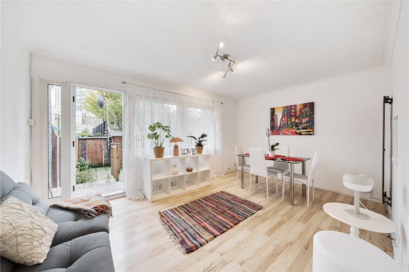 Canute Gardens, London, SE16