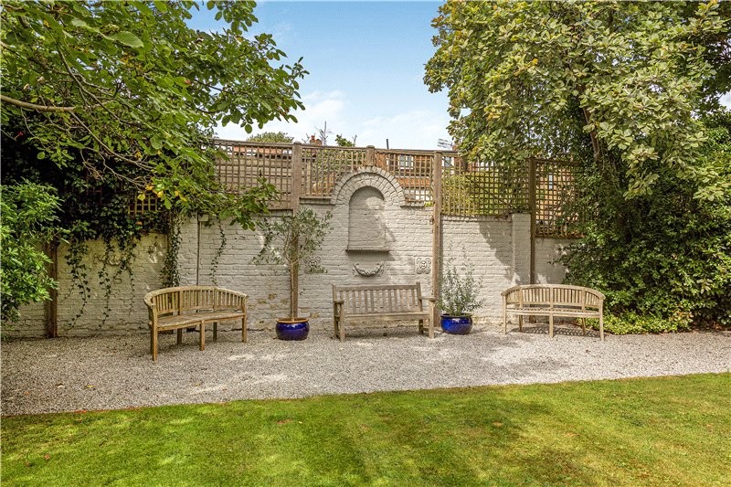 Castelnau, Barnes, London, SW13