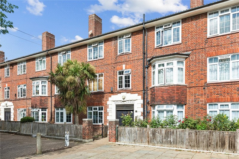 Garratt Lane, London, SW17