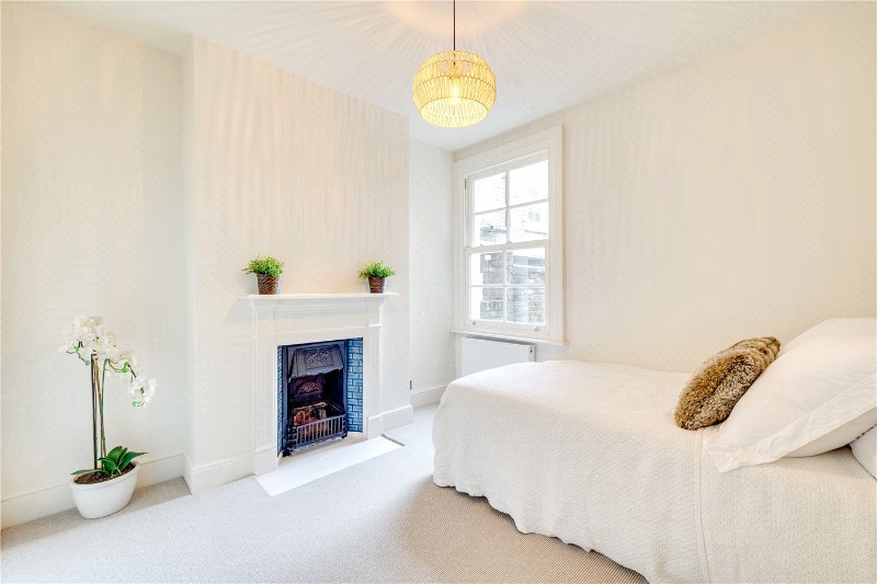 Farm Lane, London, SW6