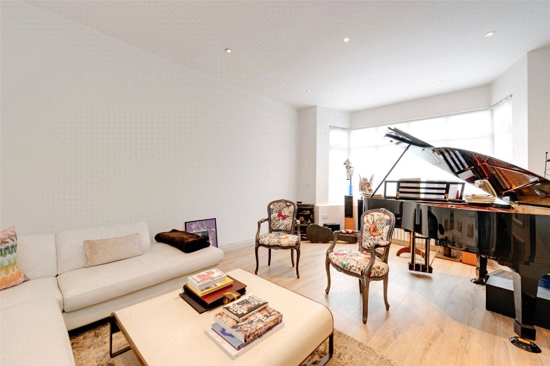 The Ridgeway, London, NW11