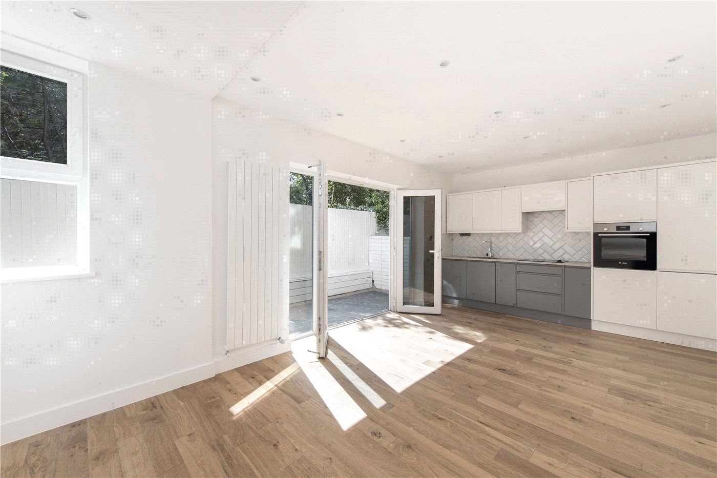 Reception/Kitchen