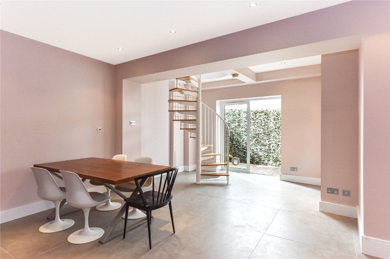 Masons Yard, London, EC1V