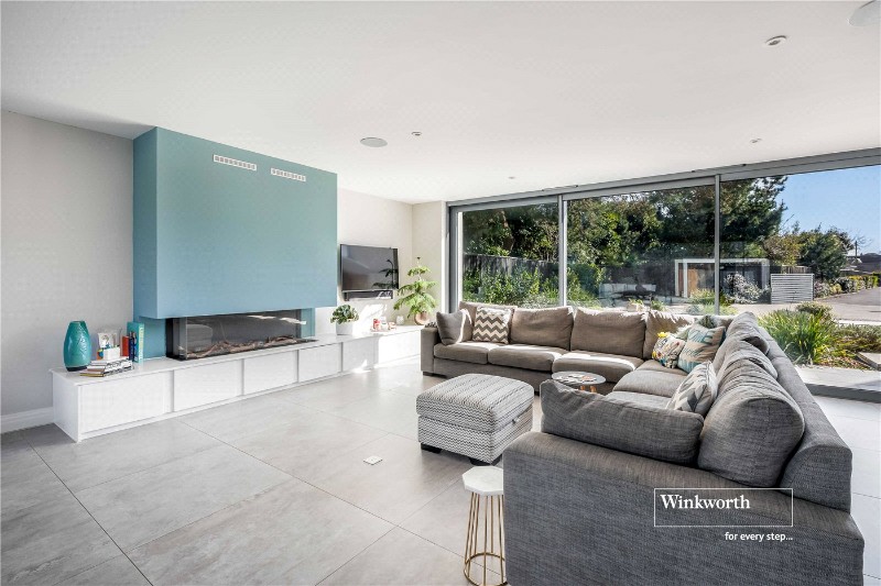 Avon Run Close, Friars Cliff, Christchurch, Dorset, BH23