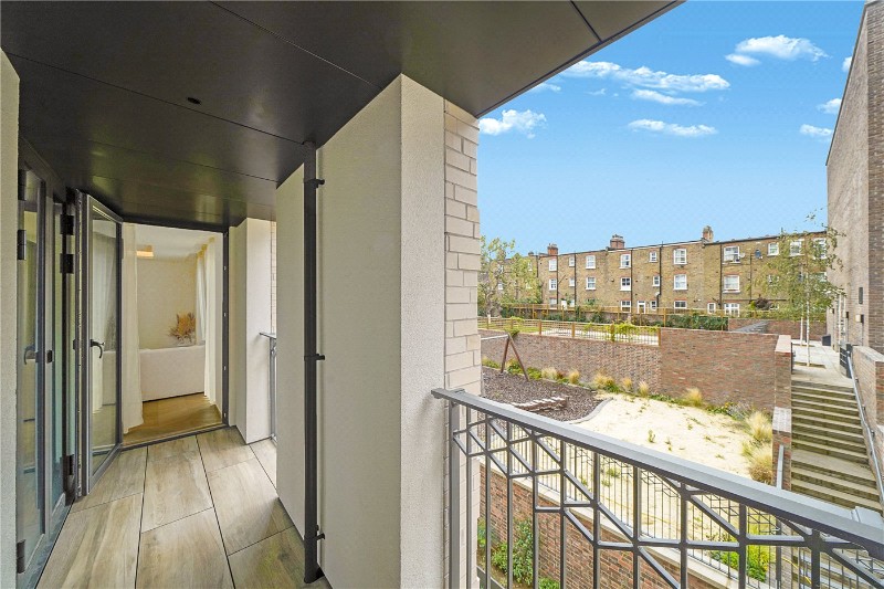 Farnfield Close, London, N8