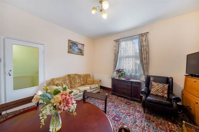 Kiver Road, London, N19