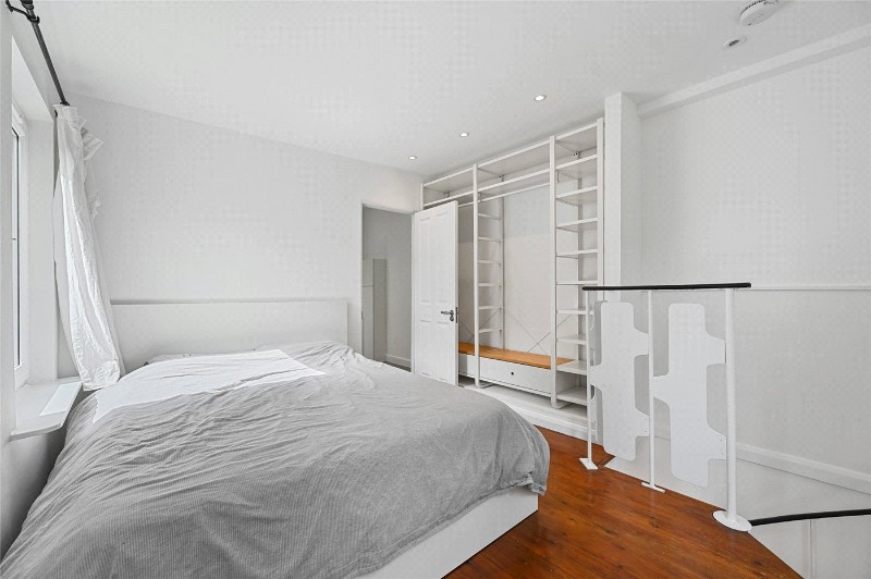 Godolphin Road, London, W12