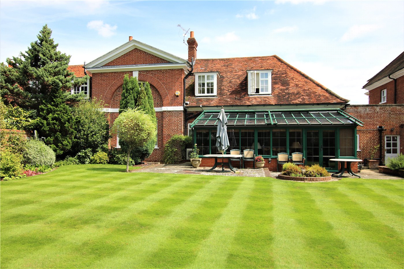 Calcot Court, Calcot, Reading, Berkshire, RG31