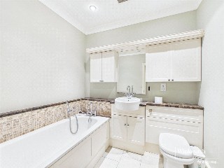 Treetops, The Mount, Caversham, Reading, Berkshire, RG4