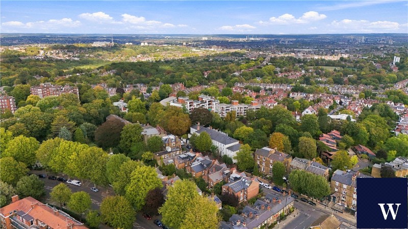 Southwood Lane, London, N6