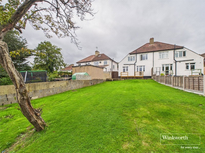Meadow Way, London, NW9