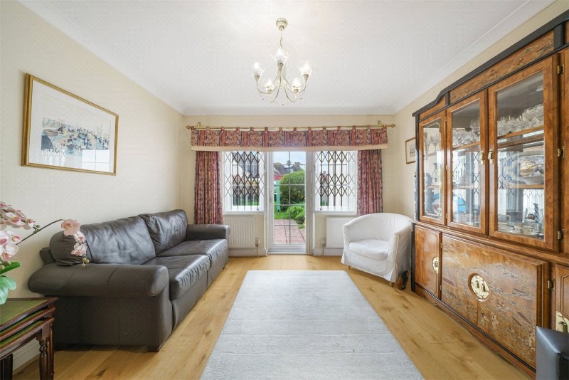 The Vale, London, NW11